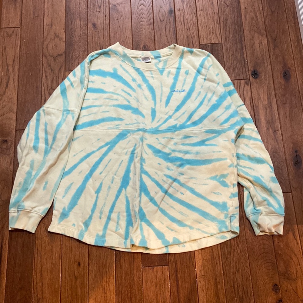 Womens pink sweatshirt